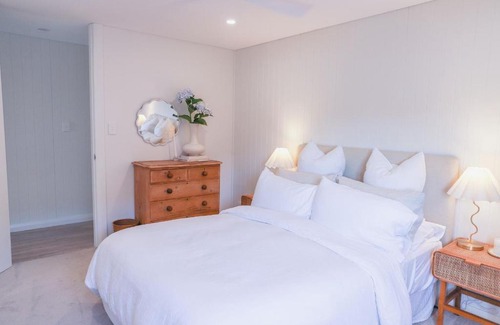 Newport Apartment | Coastal Holiday Apartment