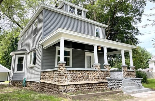 Schenectady House | π¦ β Coastal Inspired Home Away From Home π