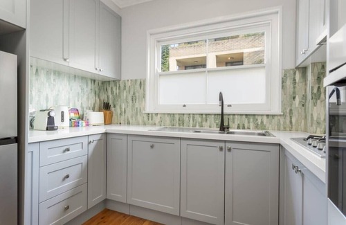 Coogee Apartment | Coastal Living Just Metres From Coogee Beach