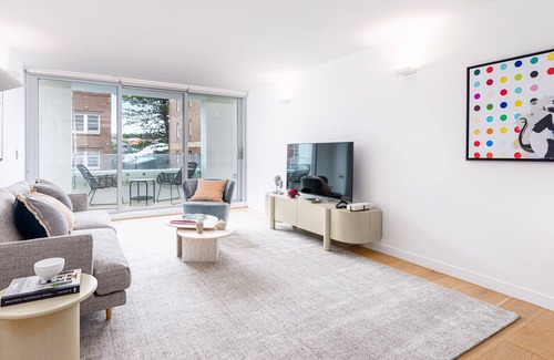 Bondi Beach Apartment | Coastal Living on Bondi Beach