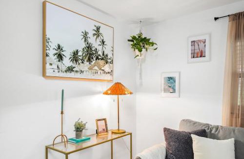 Sarasota Springs House | Coastal Pool Bungalow - 15 Mins to Famous Beaches