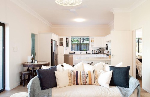Tamarama House | Coastal Tamarama ISYD