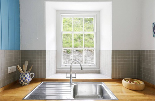 Portloe Cottage | Coastguard Cottage - Two Bedroom Cottage, Sleeps 5