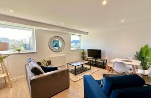 Severn Beach Apartment | Coates House one bed, with SB - Nailsea