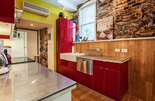 Downtown Asheville Apartment | Cobalt Corner at 130 Biltmore Ave: DT apt + patio + free off st parking