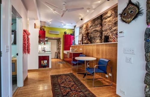 Downtown Asheville Apartment | Cobalt Corner at 130 Biltmore Ave: DT apt + patio + free off st parking
