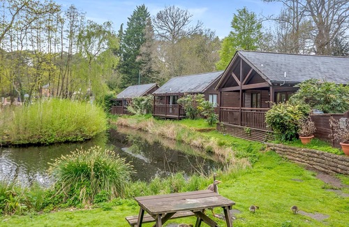 Tilford Ski Chalet | Cobbett Traditional Premier