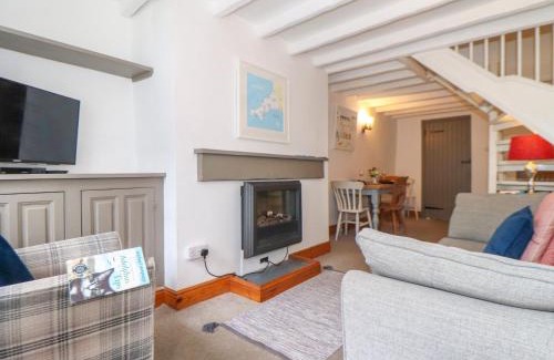 Kilkhampton House | Cobblestone Cottage
