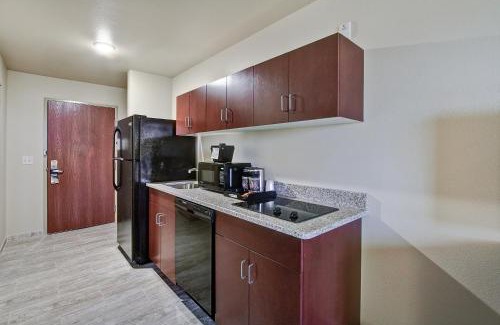 Pulaski Hotel | Cobblestone Hotel & Suites Pulaski/Green Bay