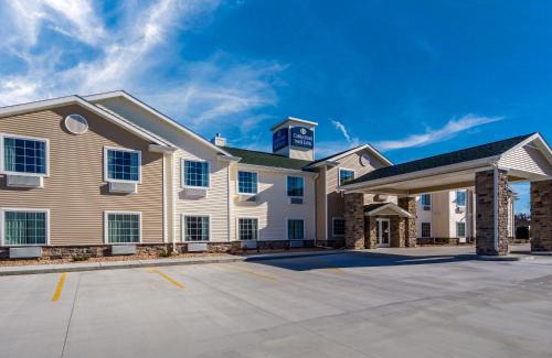 Fremont Hotel | Cobblestone Inn & Suites-Fremont