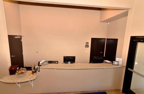 Ida County Hotel | Cobblestone Inn & Suites - Holstein
