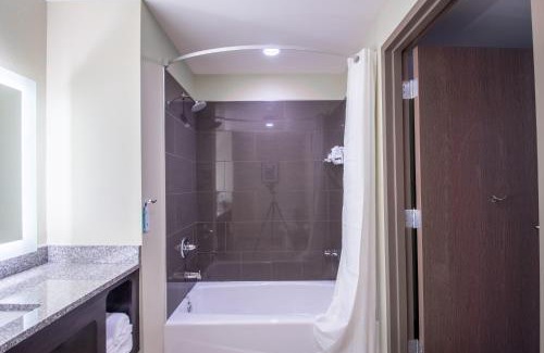 St. Marys Hotel | Cobblestone Inn & Suites - St Marys