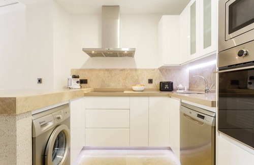 Old Town Apartment | Cobijo del SABIO by Cadiz4Rentals