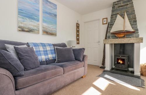 Helford Passage House | Cockle Island Cottage