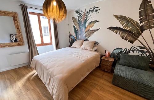 La Cote-Saint-Andre Apartment | Cocon Jungle Hyper Centre