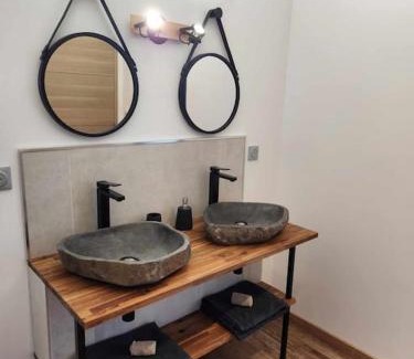 Andilly House | Cocon pour 2 avec jacuzzi