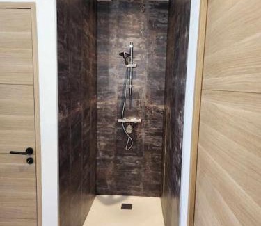 Andilly House | Cocon pour 2 avec jacuzzi