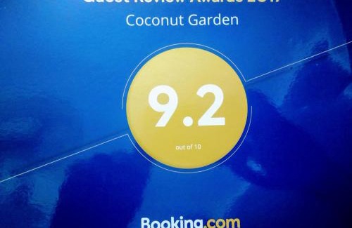 Kuzhuppilly House | Coconut Garden