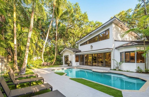 Northeast Coconut Grove Villa | Coconut Grove Florida Villa Rental