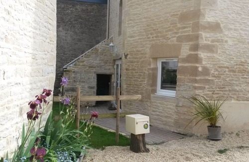 Colombiers-sur-Seulles Cottage | cocooning and historic stay in Normandy