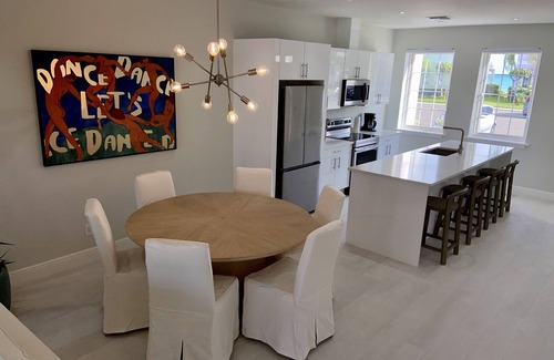 Palm Cay Villa | Cocoplum Villa - Starfish Isle, Palm Cay
