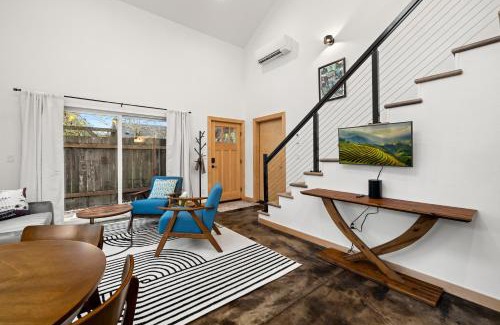 Brentwood-Darlington Apartment | Coda Guesthouse -New in 2024