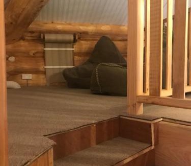 Glasbury Cabin | Coed y Marchog Woodland Retreat