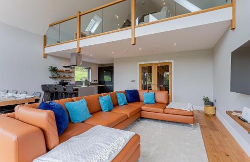 Carno House | Coed Y Pentre