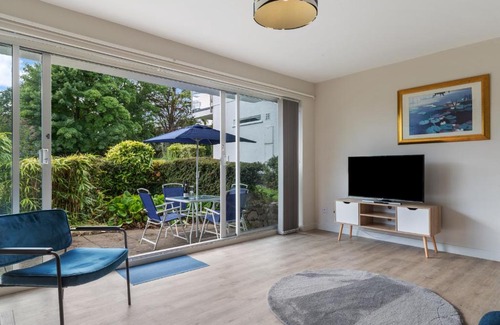 Saundersfoot Apartment | Coedrath Park 21 - Walk to Beach, Parking