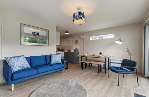 Saundersfoot Apartment | Coedrath Park 21 - Walk to Beach, Parking