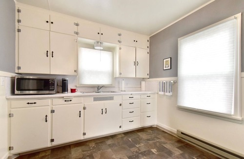 Harvard House | Coffee Klatch Cottage - Yellow
