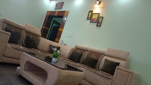 Mudigere House | Cofiya Stay In - near bandaje treaking, ethinabuja, devaramane , bettadhabiraveshvara temple