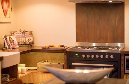 Whitianga Cottage | Coghill Cottage Luxury Accommodation