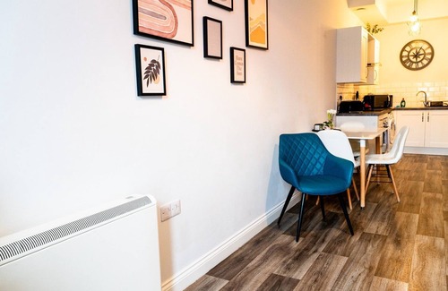 Castle Apartment | Cohost Partners Cozy Swansea Retreat