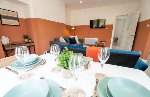Newport Apartment | Cohost Partners | Stylish and spacious 1Br