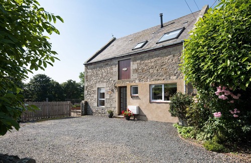 Coldstream Cottage | COLDSTREAM COACH HOUSE - Tweed fishing, golf & river walks, village pubs nearby