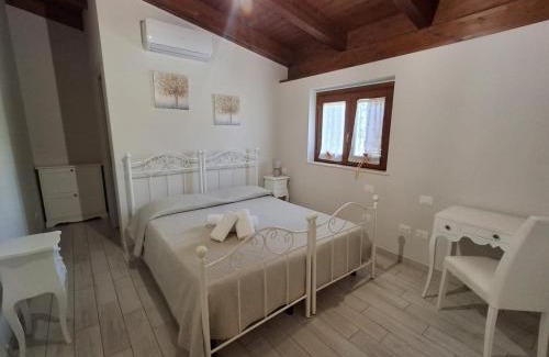 Castelnuovo Cilento House | Colle Del Mirto