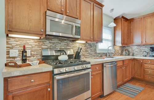 Georgetown Cottage | COLLEGE STREET COTTAGES - GEORGETOWN SQUARE AREA - HISTORIC DISTRICT
