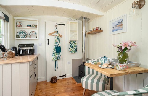 Oakford Cottage | COLLEN, pet friendly, with open fire in Aberaeron