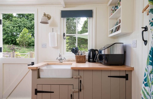 Oakford Cottage | COLLEN, pet friendly, with open fire in Aberaeron