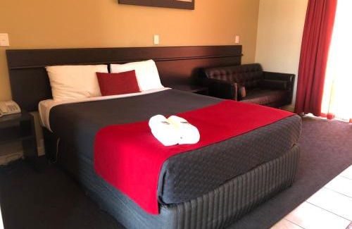 Collie Hotel | Collie Ridge Resort