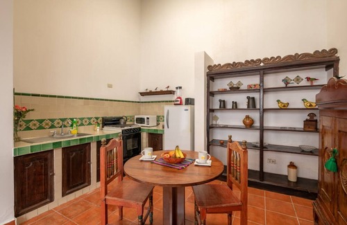 Antigua Guatemala Apartment | Colonial apartment with kitchen in Central Antigua