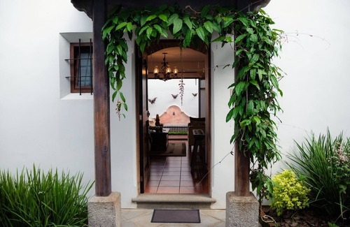 Antigua Guatemala Villa | Colonial family getaway in Antigua Guatemala - Quiet & Beautiful vacation home