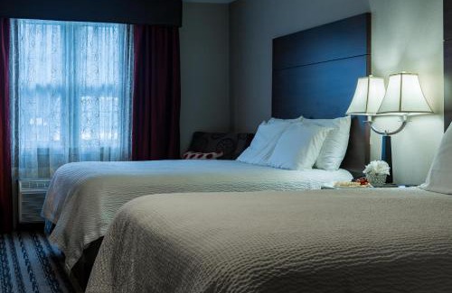 Gardner Hotel | Colonial Hotel