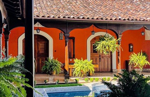 Granada House | 'Colonial House'