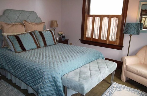 Ligonier Bed & Breakfast | Colonial House on Main