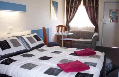 East Tamworth Hotel | Colonial Inn Tamworth