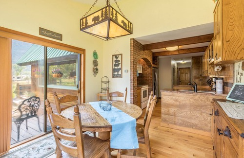 Idlewild Estates House | Colorado Cabin - Minutes from Downtown Ouray - Pet Friendly