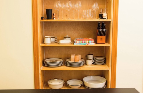 Pico House | Colorful 3-br townhome, huge kitchen in Santa Monica