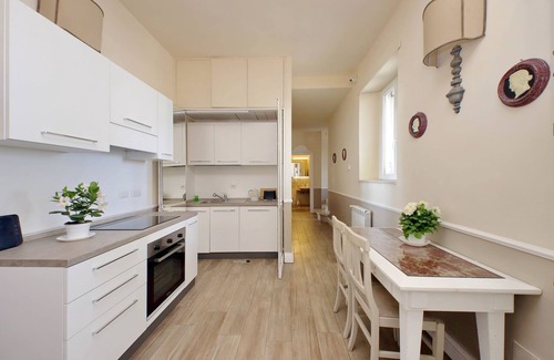 Celio Apartment | COLOSSEUM TERRACE DELUXE APARTMENT - 6 PEOPLE